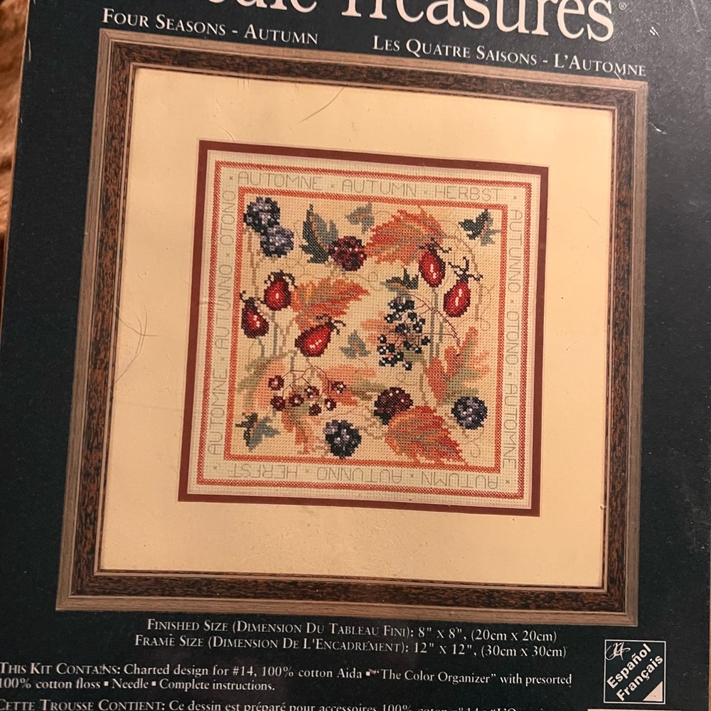 Vintage Secret Treasures Autumn Cross Stitch Kit - Red and Green